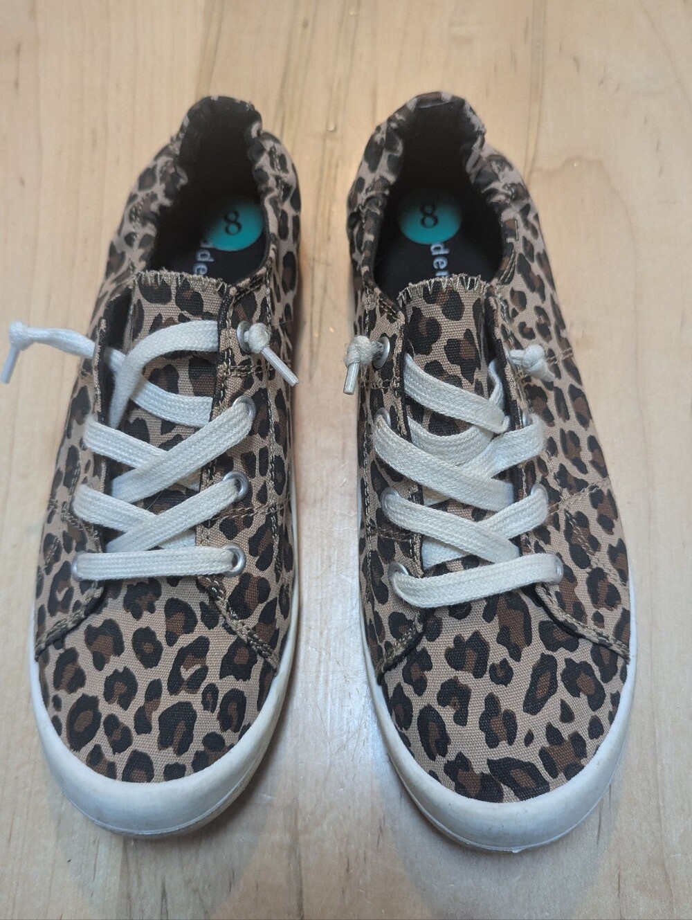 Steve Madden Leopard Print Sneakers Size 8